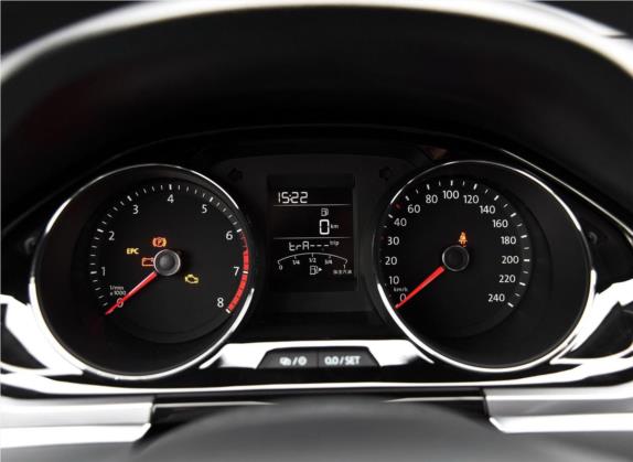 宝来 2016款 1.6L 手动时尚型 中控类   仪表盘