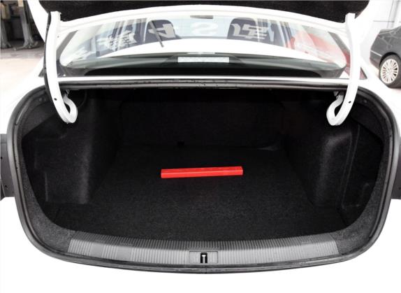 宝来 2016款 1.6L 自动时尚型 车厢座椅   后备厢