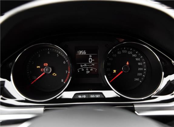 宝来 2016款 1.6L 手动舒适型 中控类   仪表盘
