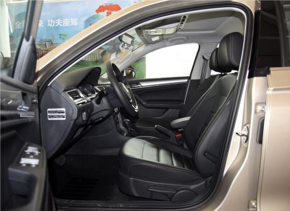 宝来 2016款 1.6L 自动舒适型 车厢座椅   前排空间