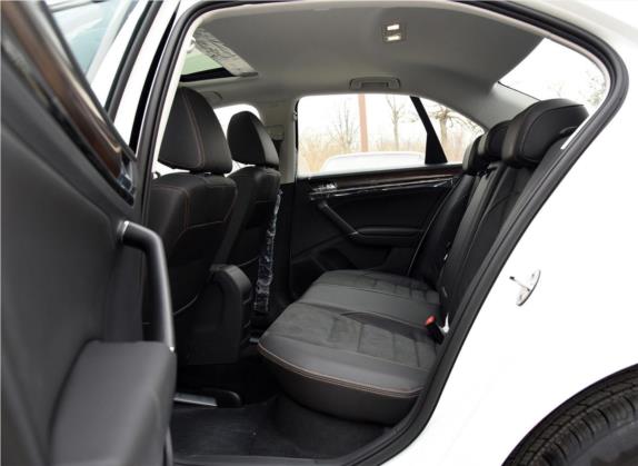 宝来 2016款 1.6L 自动豪华型 车厢座椅   后排空间
