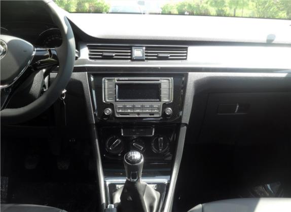 宝来 2017款 230TSI 手动舒适型 中控类   中控台