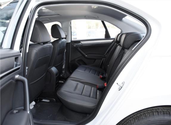 宝来 2017款 230TSI DSG舒适型 车厢座椅   后排空间