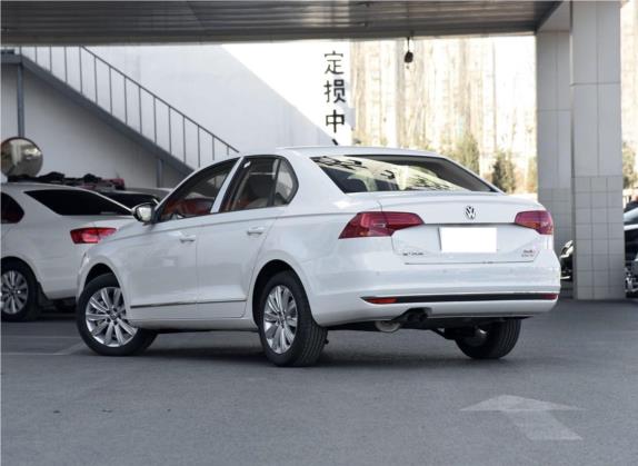 宝来 2017款 230TSI DSG舒适型 外观   斜后