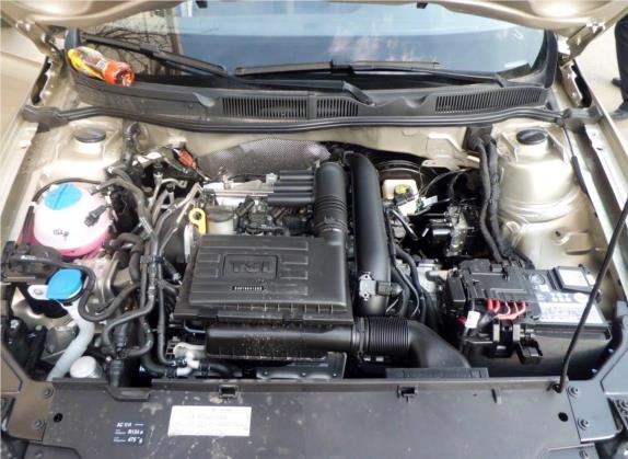 宝来 2017款 230TSI DSG豪华型 其他细节类   发动机舱