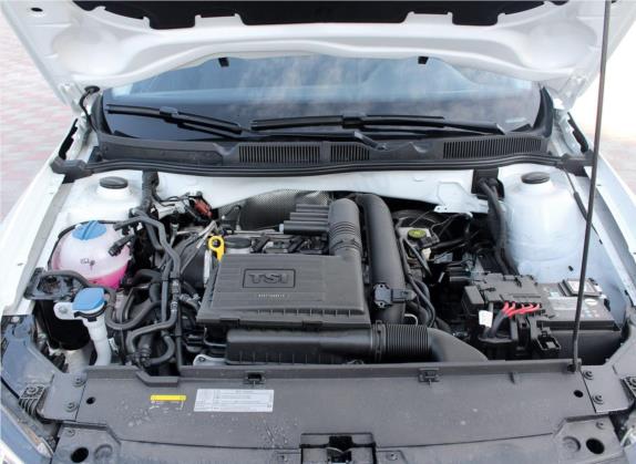 宝来 2018款 230TSI 手动舒适型 其他细节类   发动机舱