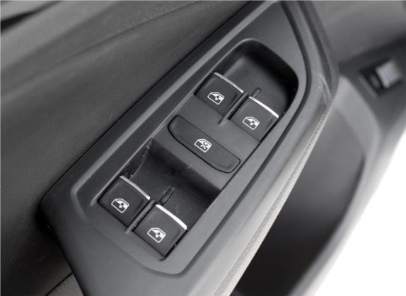 宝来 2018款 230TSI 手动舒适型 车厢座椅   门窗控制