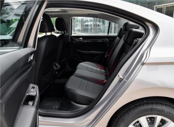 宝来 2019款 1.5L 手动舒适型 车厢座椅   后排空间