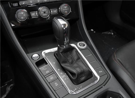 宝来 2019款 1.5L 自动豪华型 中控类   挡把