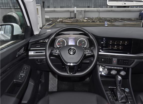 宝来 2021款 200TSI DSG舒适智联版 中控类   驾驶位