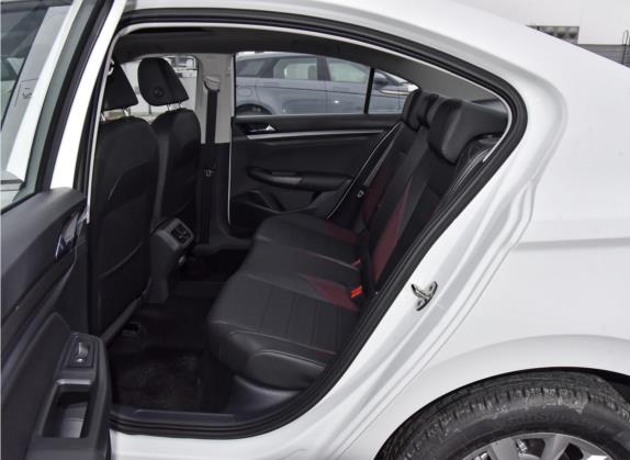 宝来 2021款 200TSI DSG舒适智联版 车厢座椅   后排空间