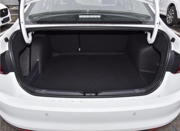 宝来 2021款 200TSI DSG舒适智联版 车厢座椅   后备厢