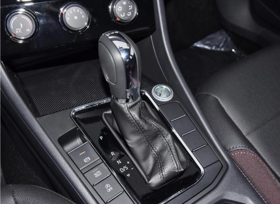 宝来 2021款 200TSI DSG舒适智联版 中控类   挡把