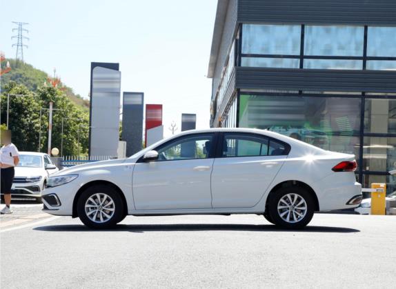 宝来 2023款 200TSI 手动畅行版 外观   正侧
