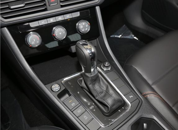 宝来 2023款 200TSI DSG悦行PRO版 中控类   挡把