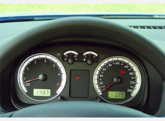 高尔夫 2005款 1.8 手动舒适型 中控类   仪表盘