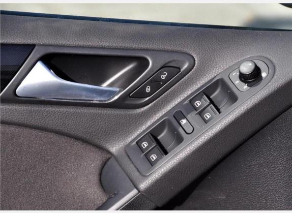 高尔夫 2010款 1.6 自动舒适型 车厢座椅   门窗控制