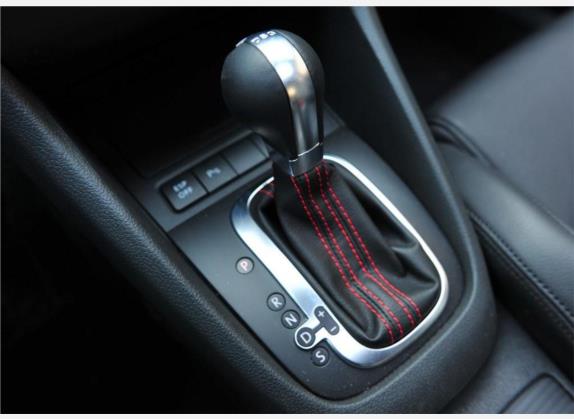 高尔夫 2010款 2.0TSI GTI 中控类   挡把