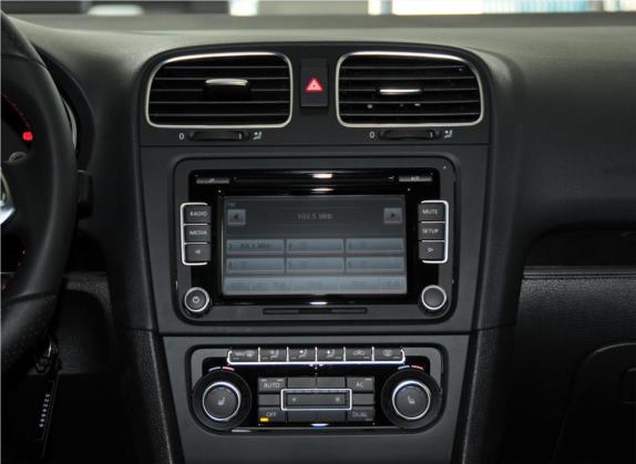 高尔夫 2011款 2.0TSI GTI 中控类   中控台