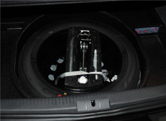 高尔夫 2011款 2.0TSI GTI 其他细节类   备胎