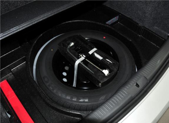 高尔夫 2011款 1.4TSI 手动舒适型 其他细节类   备胎