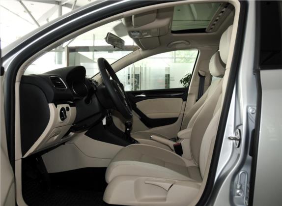 高尔夫 2011款 1.4TSI 手动舒适型 车厢座椅   前排空间