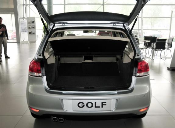 高尔夫 2011款 1.4TSI 手动舒适型 车厢座椅   后备厢
