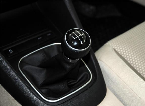 高尔夫 2011款 1.4TSI 手动舒适型 中控类   挡把