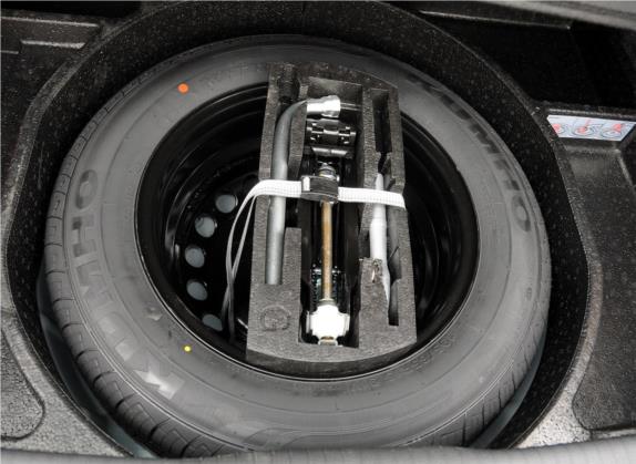 高尔夫 2012款 1.4TSI 自动豪华型 其他细节类   备胎