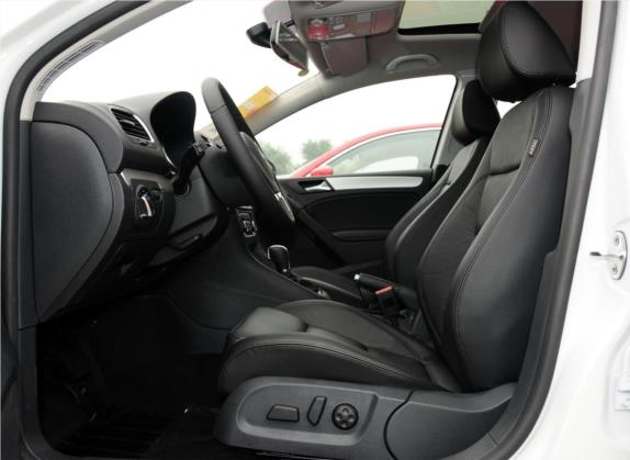 高尔夫 2012款 1.4TSI 自动豪华型 车厢座椅   前排空间