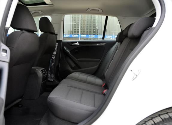 高尔夫 2012款 1.4TSI 自动舒适型 车厢座椅   后排空间
