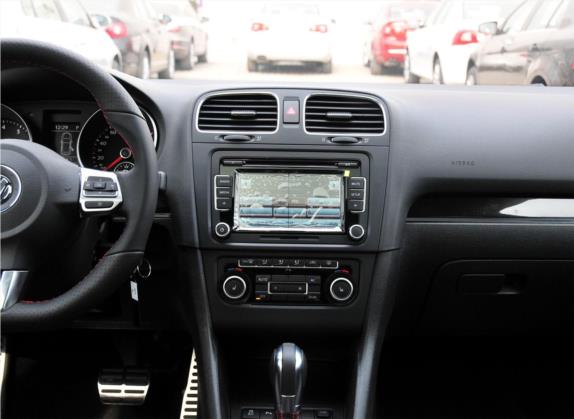 高尔夫 2012款 2.0TSI GTI 中控类   中控台