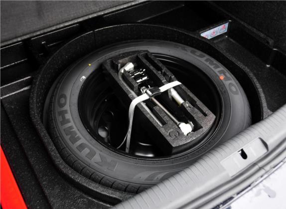 高尔夫 2012款 2.0TSI GTI 其他细节类   备胎