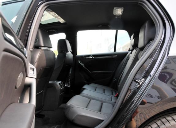 高尔夫 2012款 2.0TSI GTI 车厢座椅   后排空间