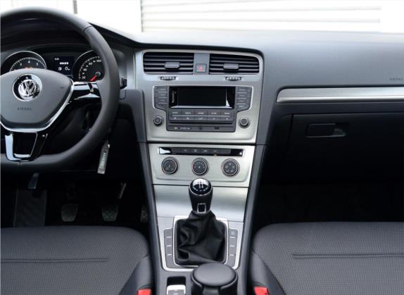 高尔夫 2014款 1.4TSI 手动舒适型 中控类   中控台