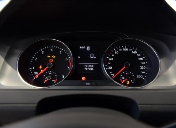 高尔夫 2015款 1.6L 手动时尚型 中控类   仪表盘