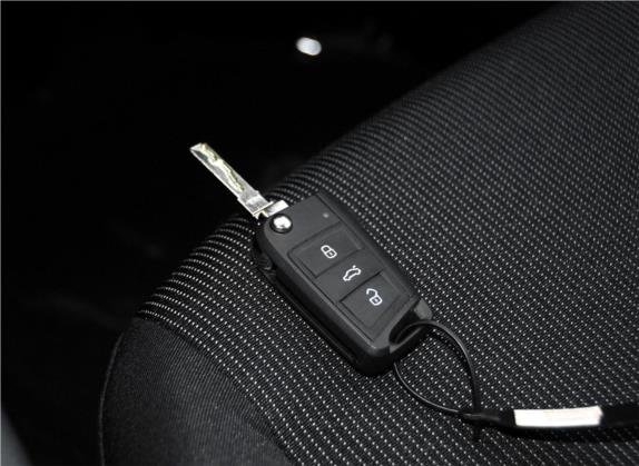 高尔夫 2015款 1.6L 自动时尚型 其他细节类   钥匙