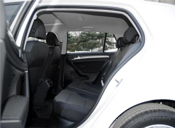 高尔夫 2015款 1.4TSI 手动舒适型 车厢座椅   后排空间