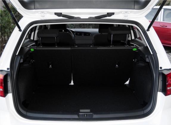 高尔夫 2015款 1.4TSI 手动舒适型 车厢座椅   后备厢