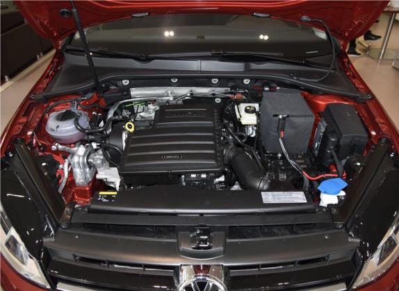 高尔夫 2016款 1.6L 自动时尚型 其他细节类   发动机舱