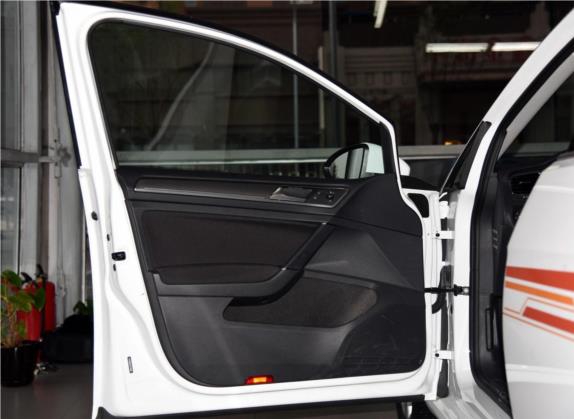 高尔夫 2016款 230TSI 自动舒适型 车厢座椅   前门板