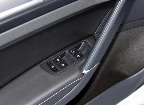 高尔夫 2016款 1.4TSI 手动R-Line 车厢座椅   门窗控制