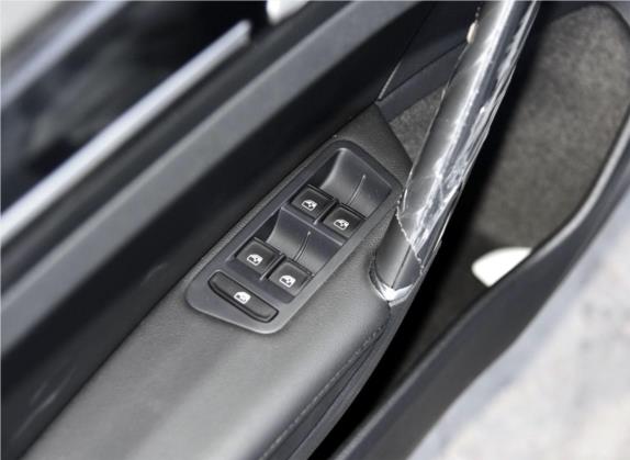 高尔夫 2016款 280TSI 自动旗舰型 车厢座椅   门窗控制