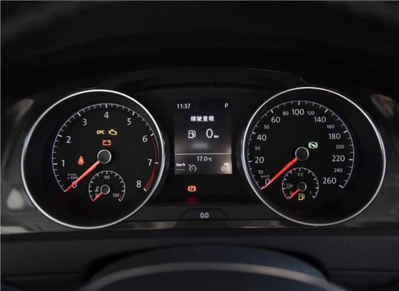 高尔夫 2017款 1.6L 自动舒适百万辆纪念版 中控类   仪表盘