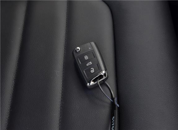 高尔夫 2017款 280TSI 自动R-Line百万辆纪念版 其他细节类   钥匙