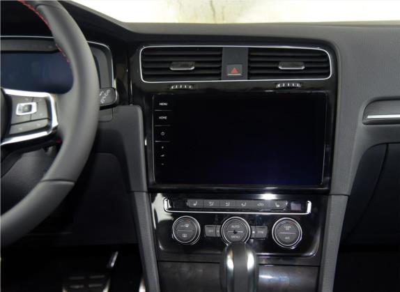 高尔夫 2018款 2.0TSI GTI 中控类   中控台