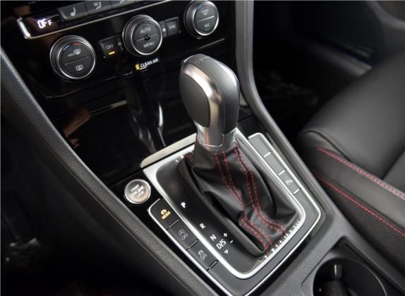 高尔夫 2018款 2.0TSI GTI 中控类   挡把