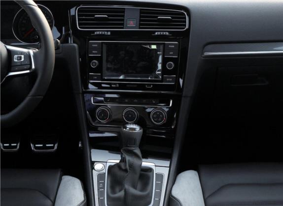 高尔夫 2018款 280TSI 手动R-Line型 中控类   中控台