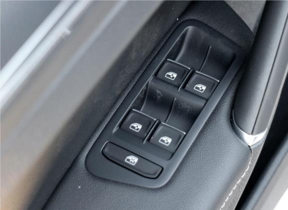 高尔夫 2018款 280TSI 手动R-Line型 车厢座椅   门窗控制