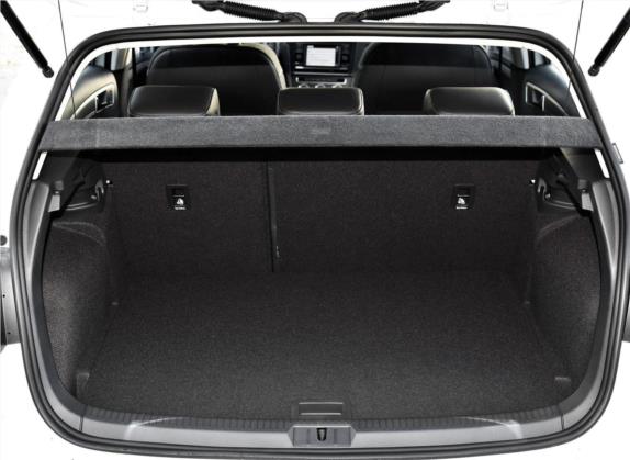 高尔夫 2018款 1.6L 自动舒适型 车厢座椅   后备厢